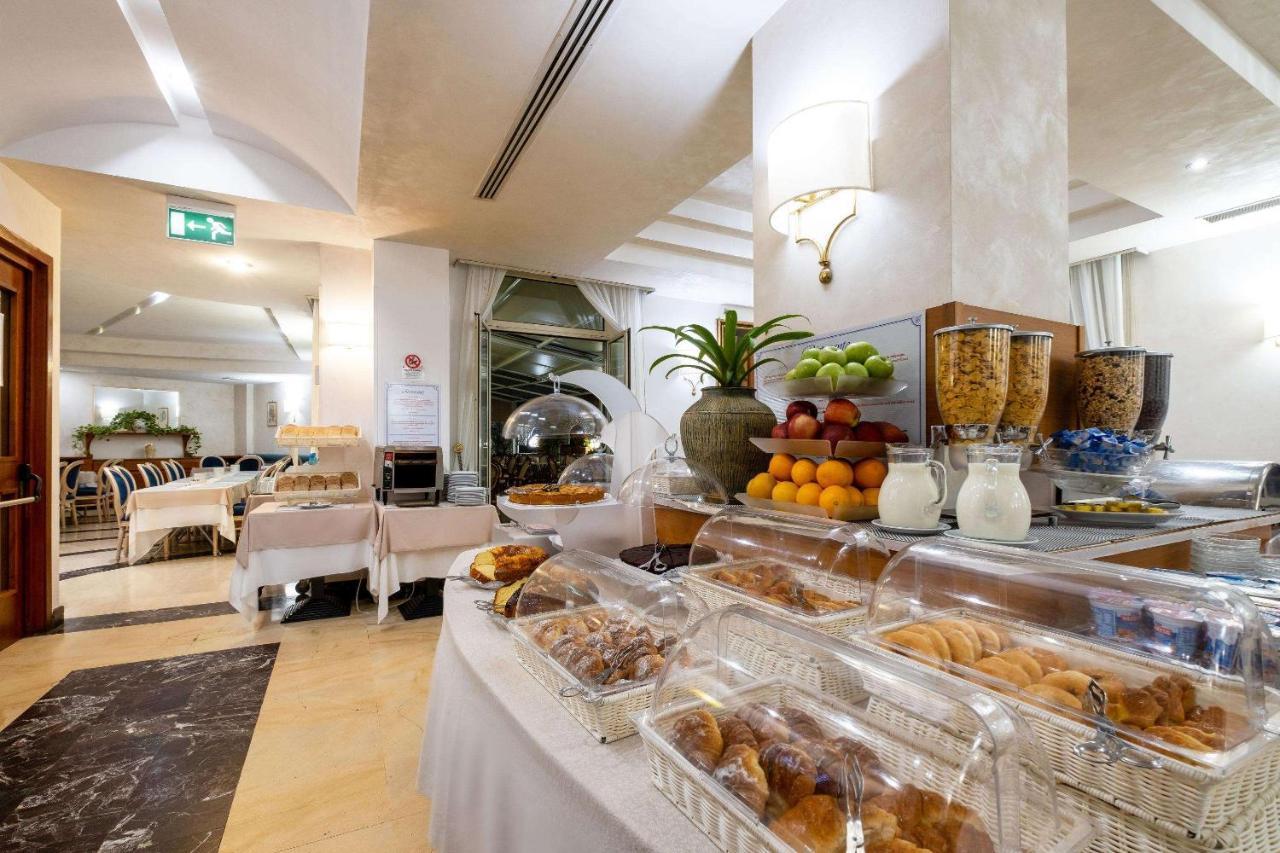 Quality Hotel Nova Domus Roma Exterior foto