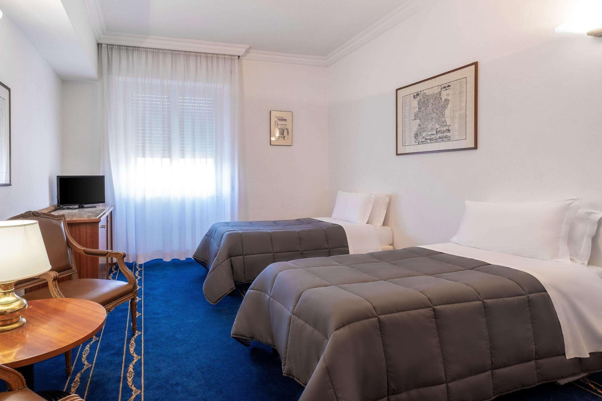 Quality Hotel Nova Domus Roma Exterior foto