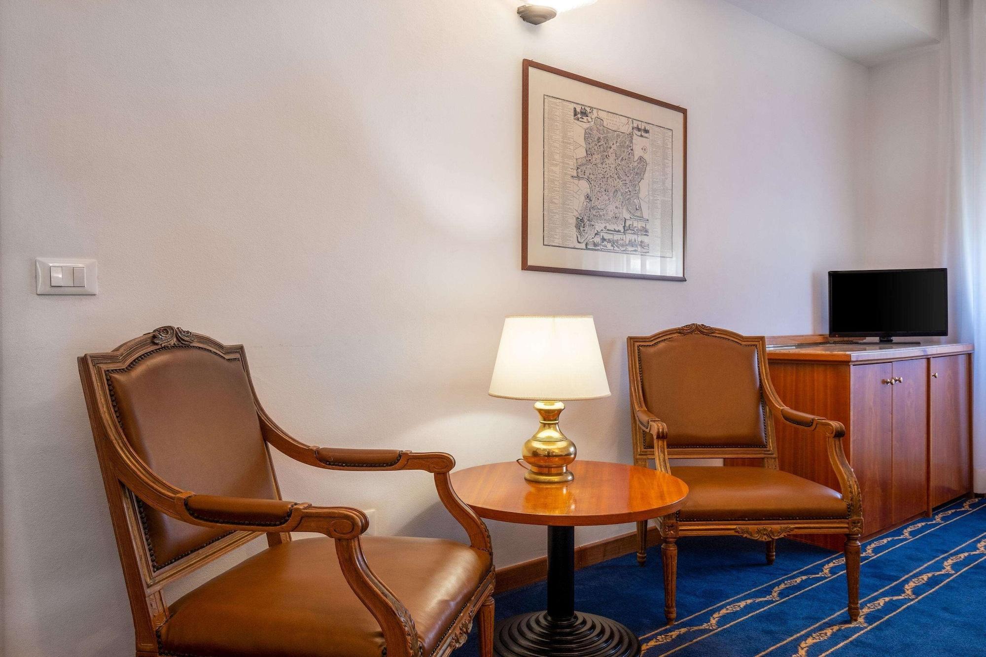 Quality Hotel Nova Domus Roma Exterior foto