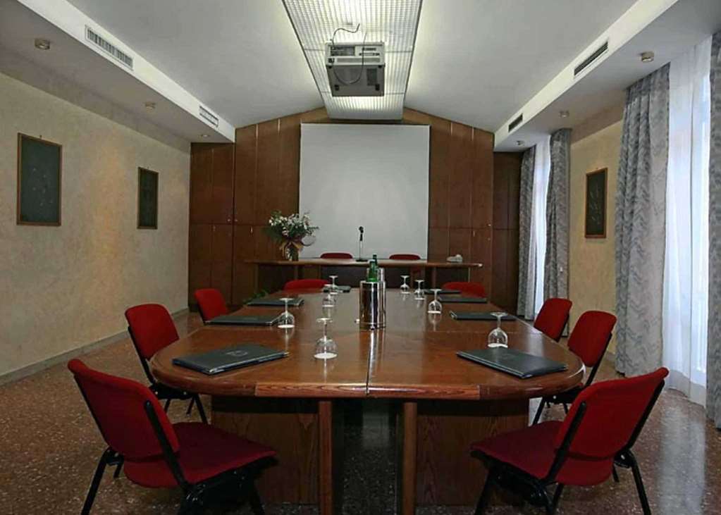 Quality Hotel Nova Domus Roma Facilidades foto